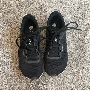 Topo Athletic Flylyte Running Shoes